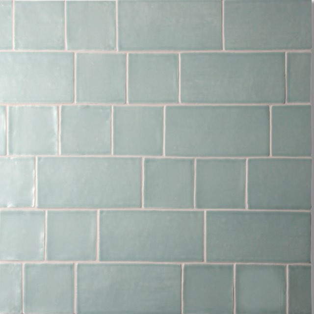 DLT88998 Irregular Edge Satin Mint