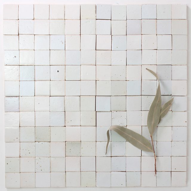 DLT94021 SNOW GLAZED MINI SQUARE