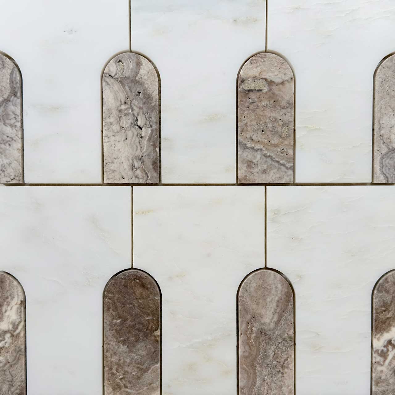 Pio Piccola Silver Travertine & Oriental White